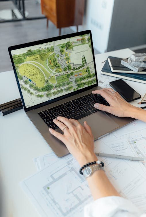 Construction & Logistics - Industries